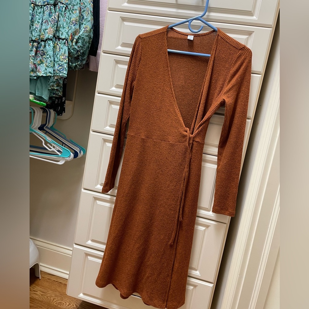 Old Navy Ribbed wrap dress in rust